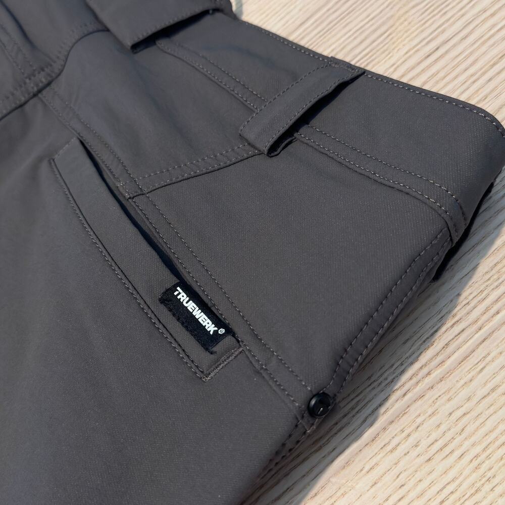 Truewerk Cargo Pants Mens 36x32 Gray Softshell Work Outdoor Utility Travel Hike - Picture 9 of 14